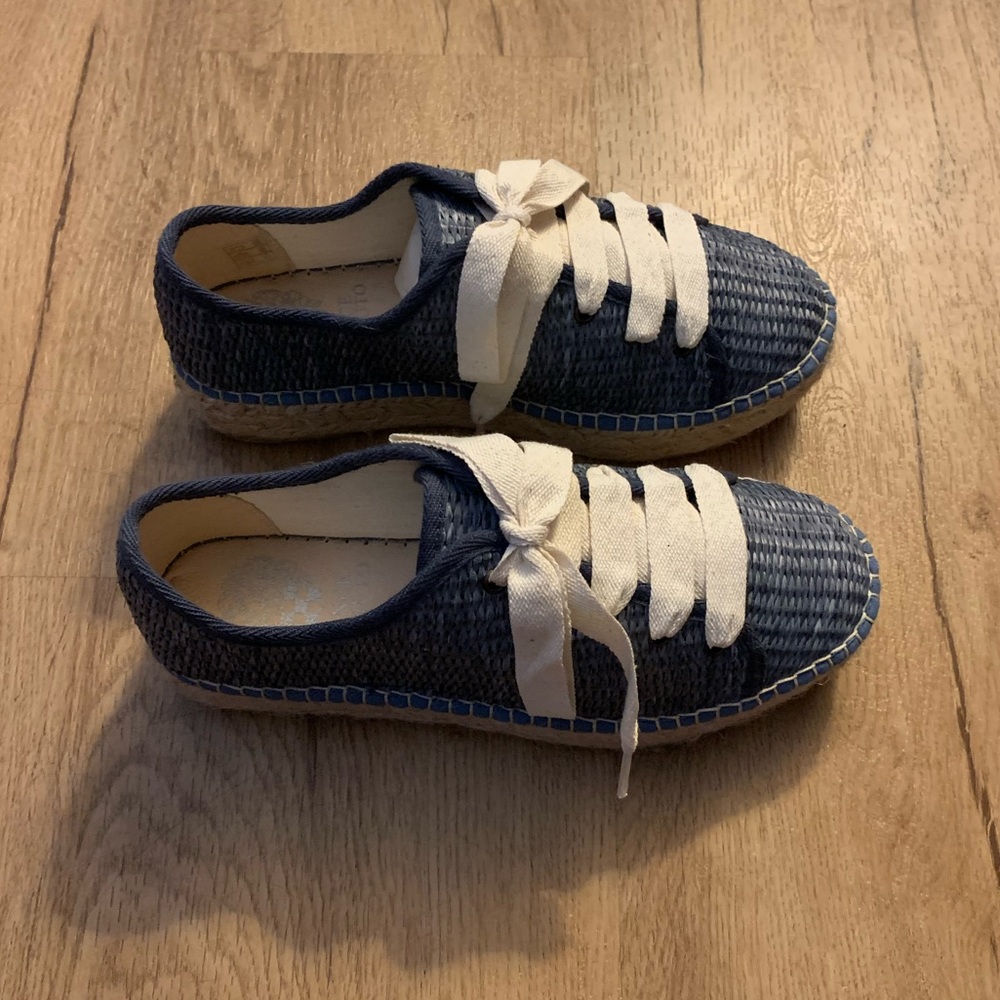 Vince Camuto Espadrille